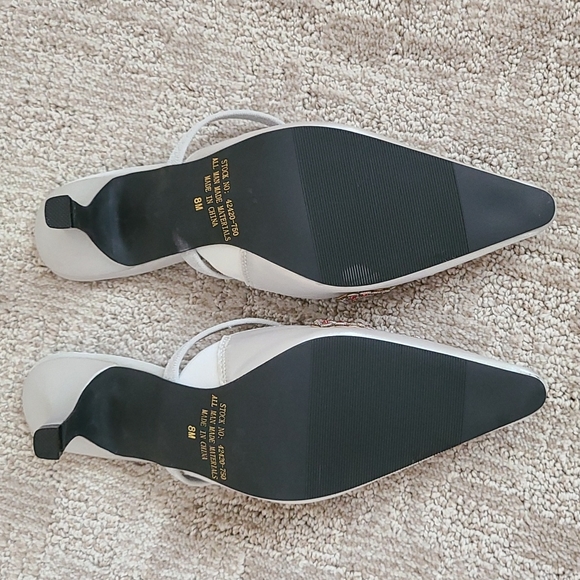 Slip on Shoes - Picture 3 of 3